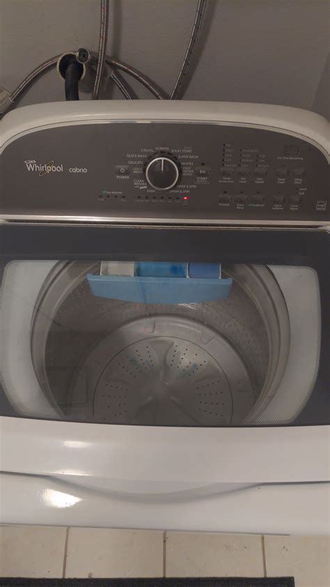 Whirlpool cabrio e2 f5 - Where do I find the explanation for code E2 and F5 ... Hi I have a whirlpool Cabrio WTW 8500 DC five washing machine. After his last load it only beeps when any buttons are pushed will not turn on or start or change any cycles ...